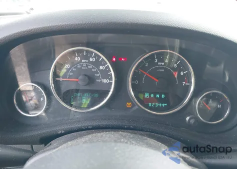 2018 Jeep Wrangler Unlimited Freedom Edition 4X4 z USA, uszkodzony, nr VIN 1C4BJWDG9JL860947